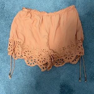 American Eagle flows high waisted shorts